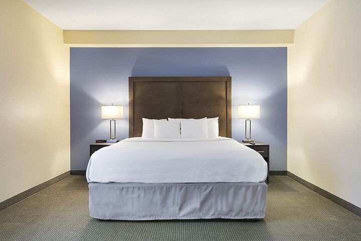 Room 22 of 35