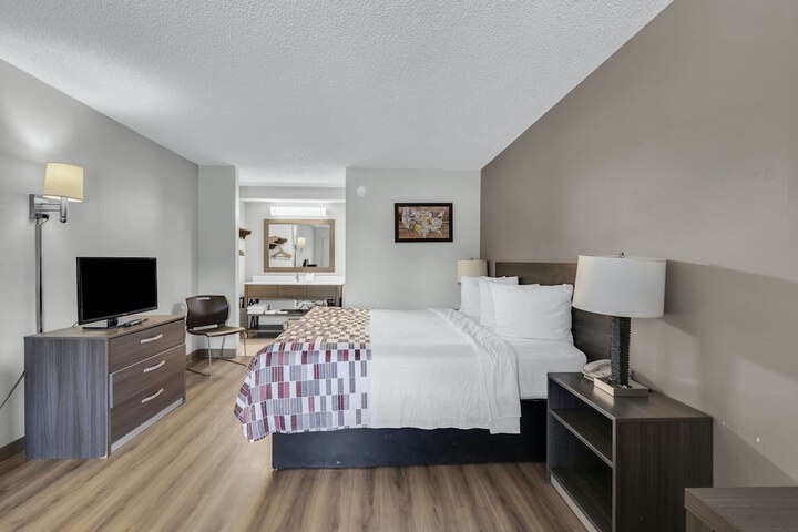 Room 17 of 32