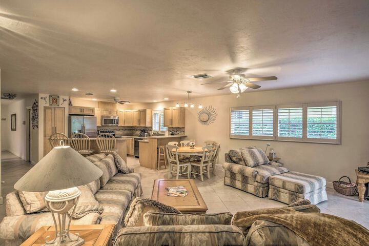 Spacious Naples Home 1 Mi to Vanderbilt Beach!