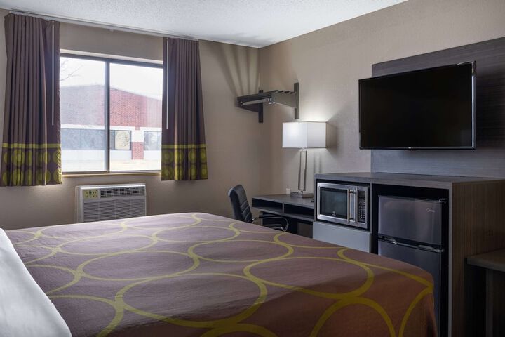 Room 30 of 36