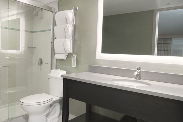 Holiday Inn Columbus Dwtn-Capitol Square by IHG