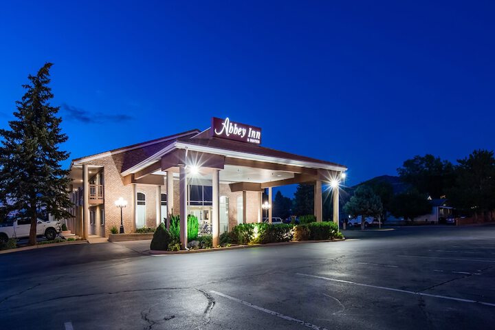 Abbey Inn