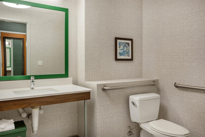 Hampton Inn & Suites Coeur d Alene