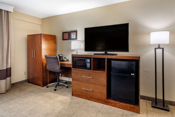 Room 29 of 60