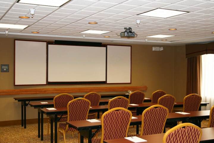 Hampton Inn & Suites Fremont