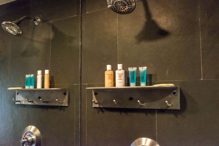 Room 22 of 43