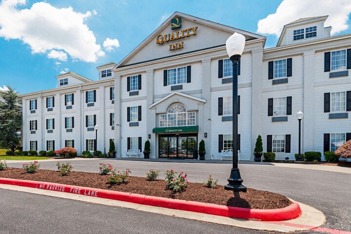 Hotel 3 of 49