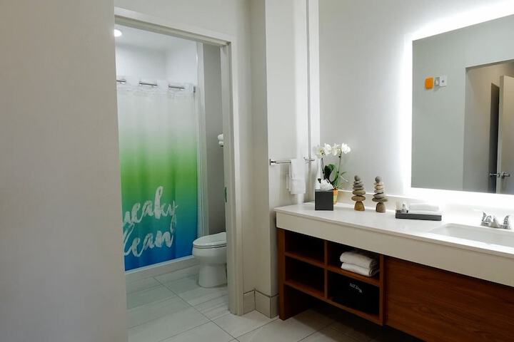 The Kartrite Resort & Indoor Waterpark