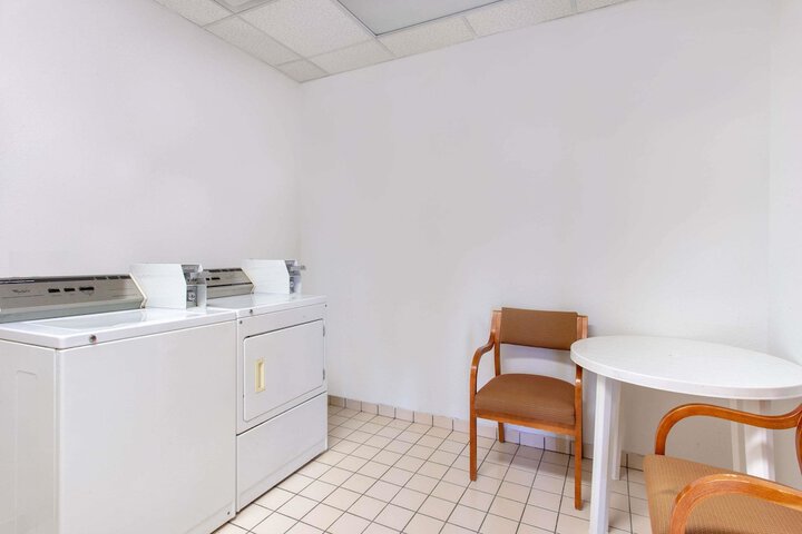 Room 15 of 59