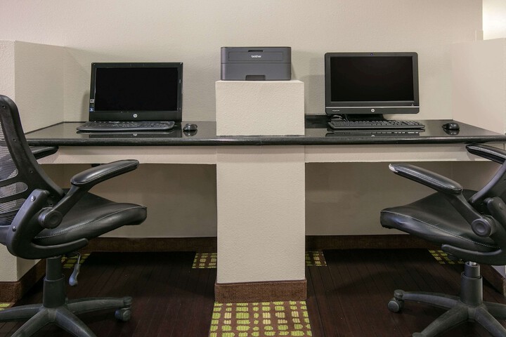 Business Center 13 of 13