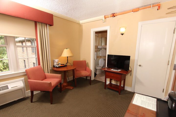 Room 56 of 145