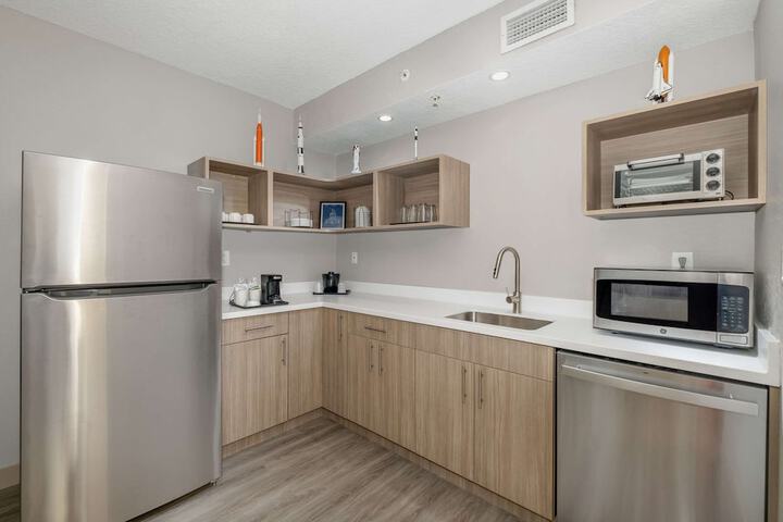Country Inn & Suites by Radisson Port Canaveral, FL