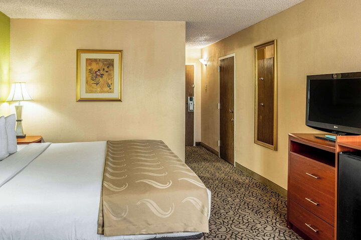 Room 16 of 31