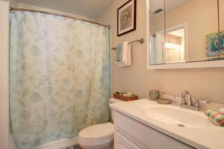 Mustang Memories 1 Br condo
