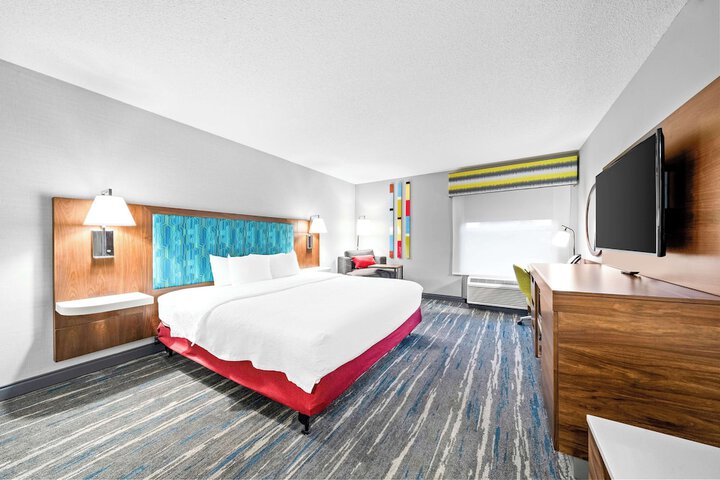 Room 16 of 48