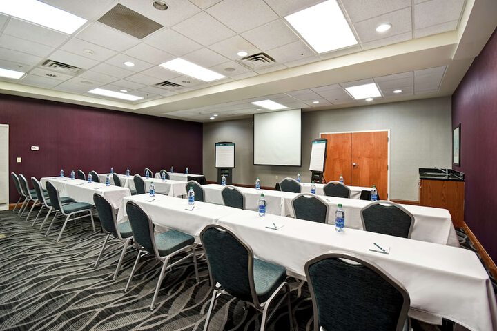 Homewood Suites by Hilton Cincinnati-Milford