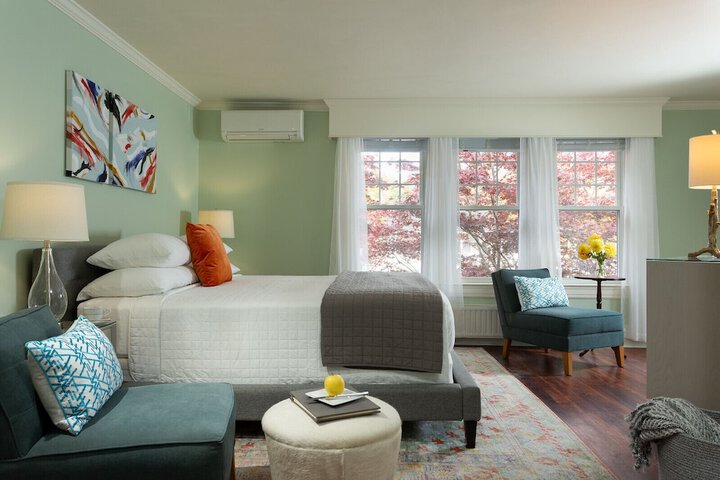 Room 13 of 38