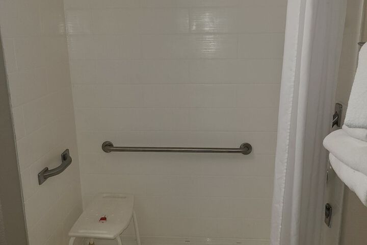 Room 16 of 20