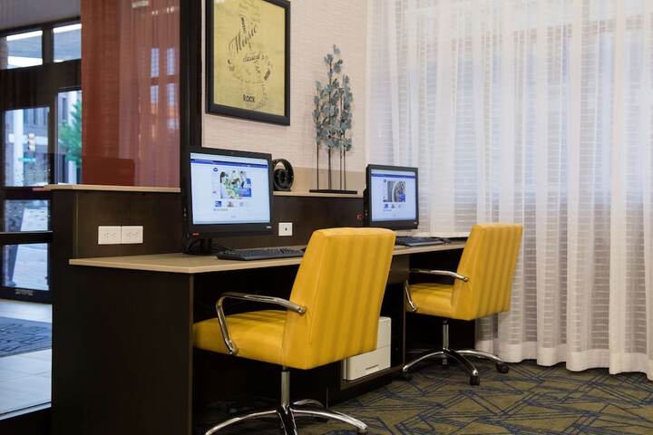 Hampton Inn & Suites Tulsa Downtown