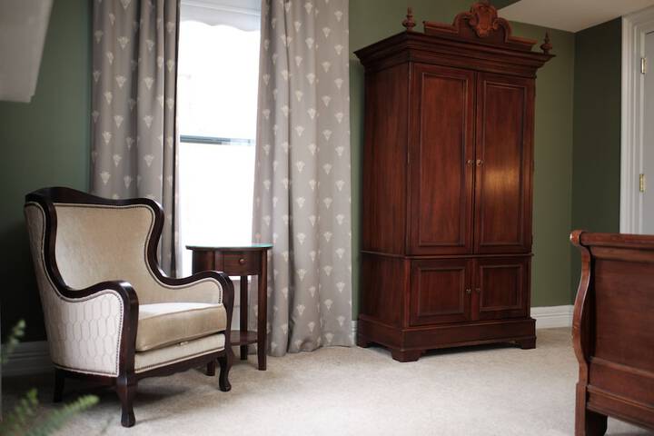 Room 89 of 185