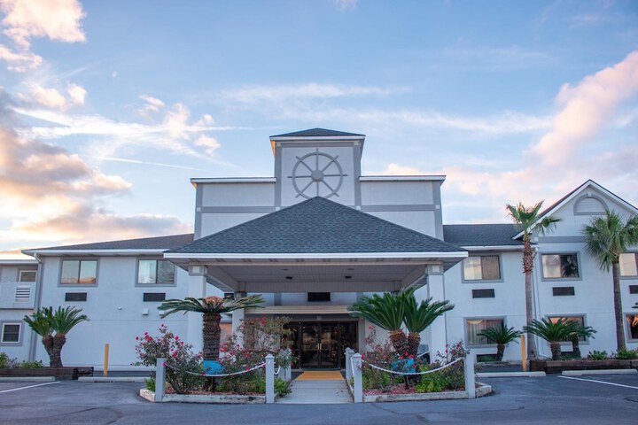 Admirals Inn on Tybee Island