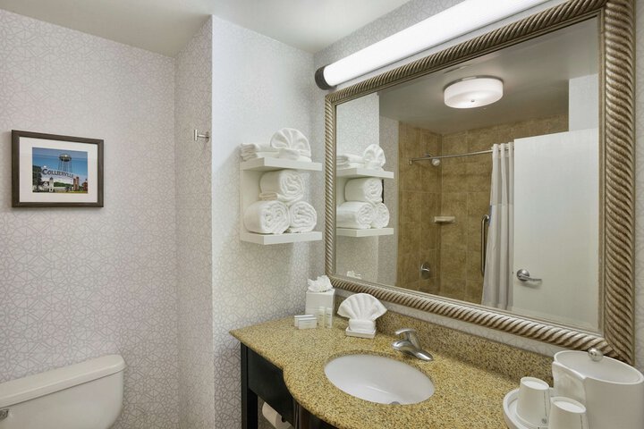 Room 17 of 35