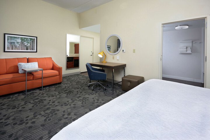 Room 17 of 45
