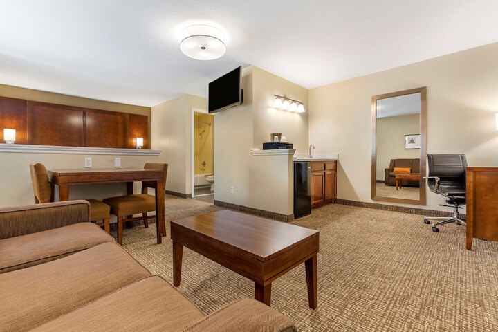 Room 33 of 56