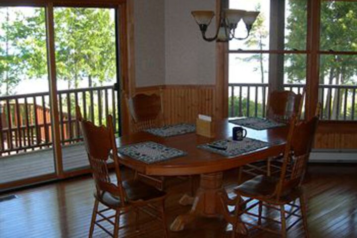 Ninemile Point Bed & Breakfast