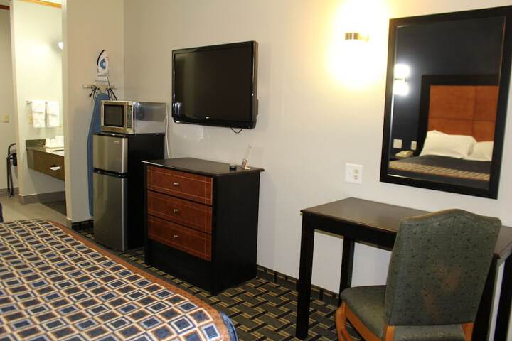 Room 9 of 17