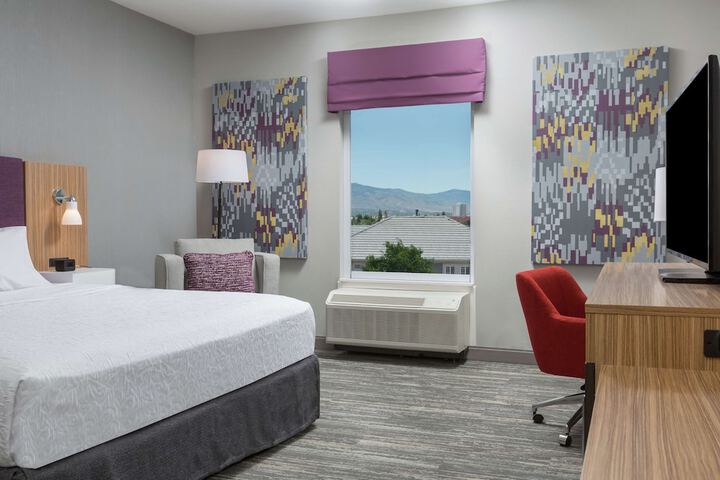 Room 16 of 33