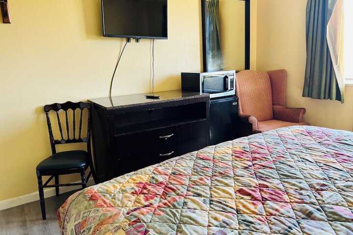 Rosewood Inn by OYO Union City I-69