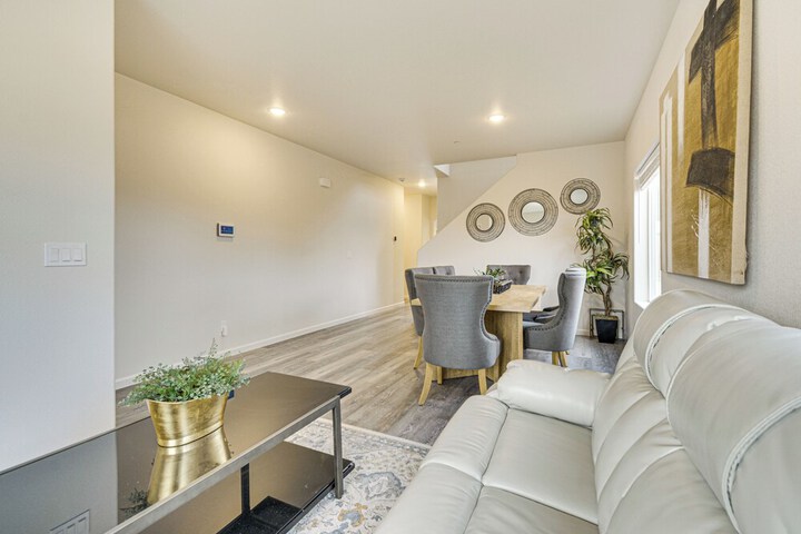 Chowchilla Home w / Private Patio!