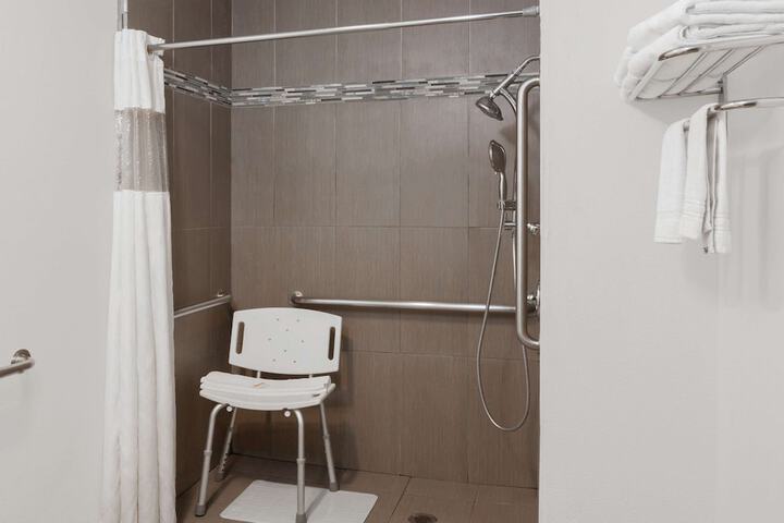 Room 14 of 26