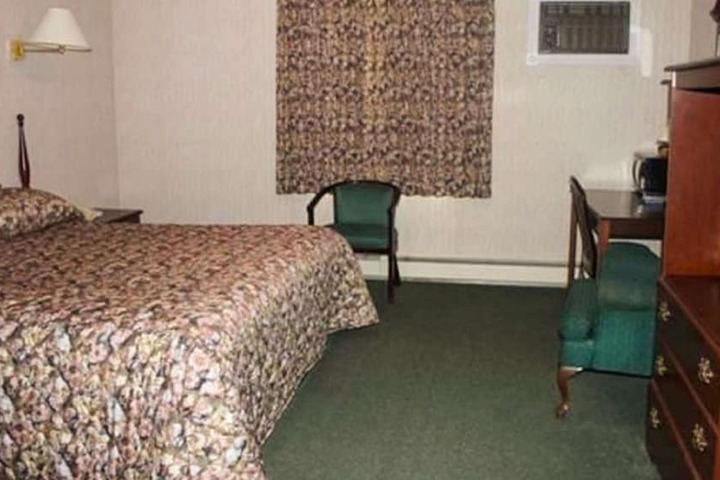 Travellers Inn