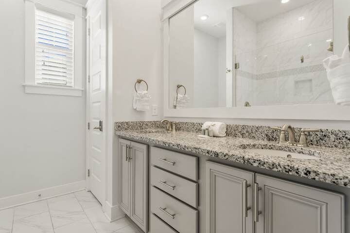 Prominence on 30A by Panhandle Getaways