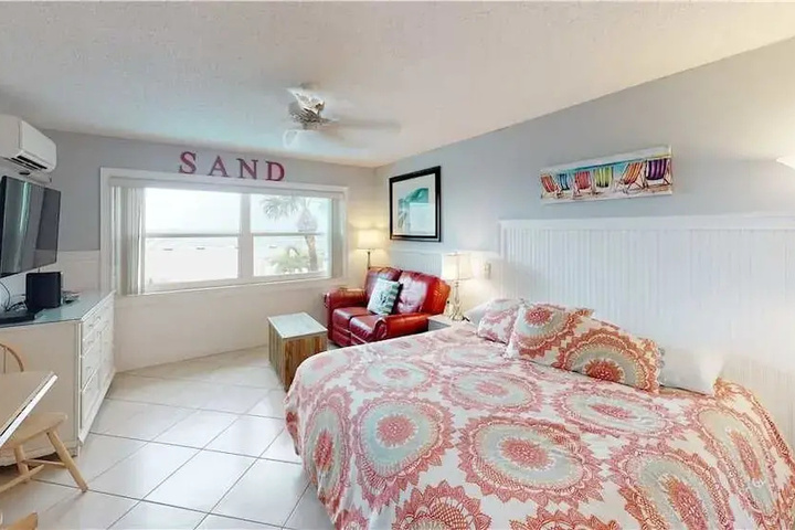 256 at Surf Song Resort by RedAwning