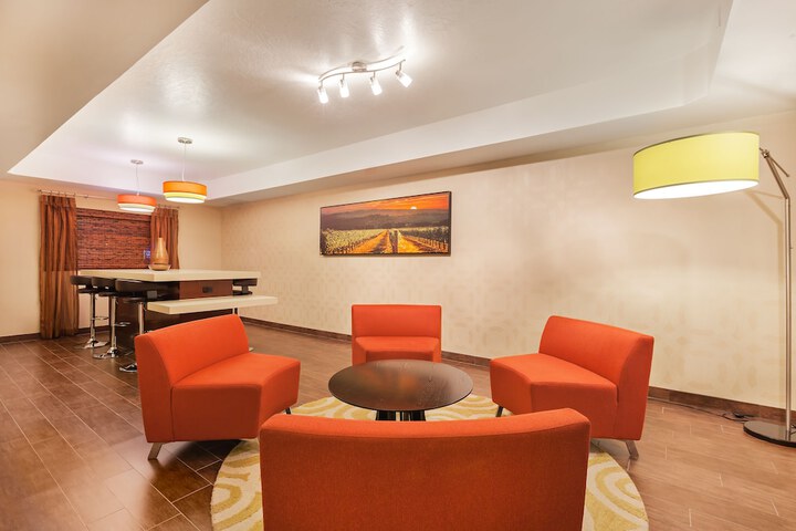 Holiday Inn Express Hotel & Suites San Jose-Morgan Hill by IHG