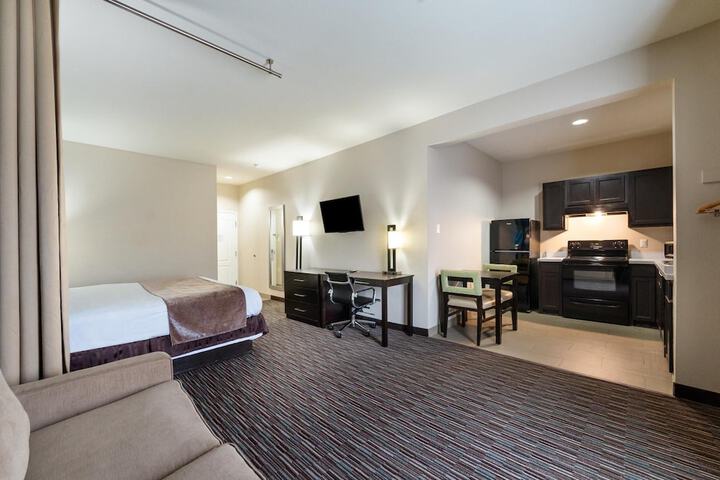 Room 29 of 38