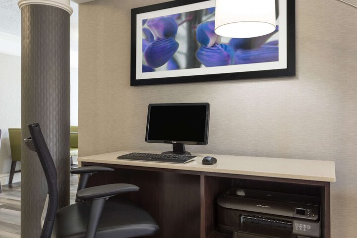 Business Center 19 of 19