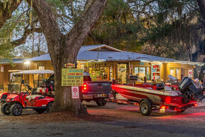 Camp Mack Lodge Marina & RV Resort