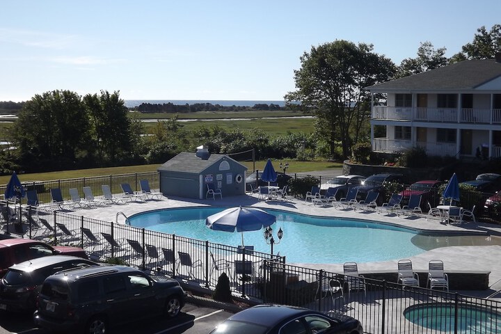 The Mariner Resort