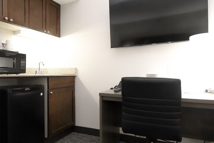 Room 25 of 64