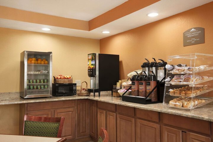 Breakfast/Coffee Service 17 of 19