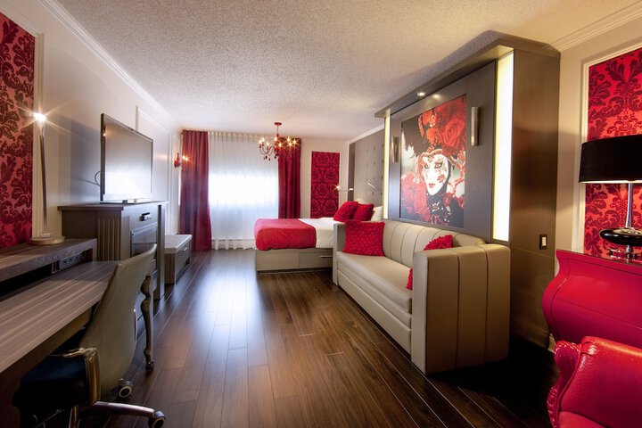 Room 19 of 127