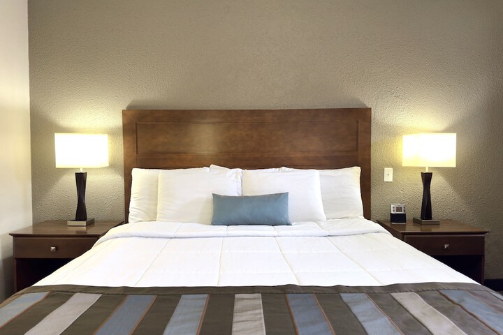 Room 18 of 19