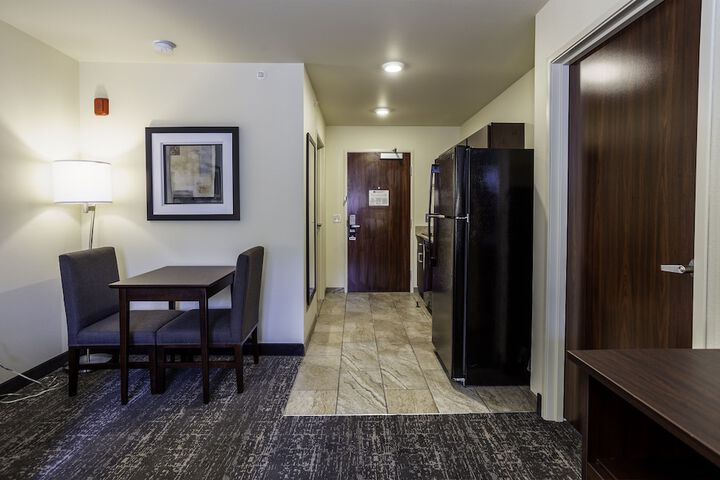 Cobblestone Inn & Suites - Brookville