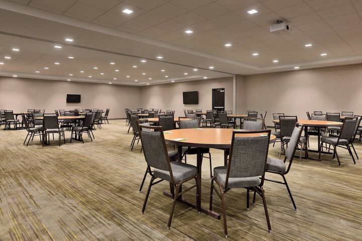Courtyard by Marriott St. Paul Woodbury