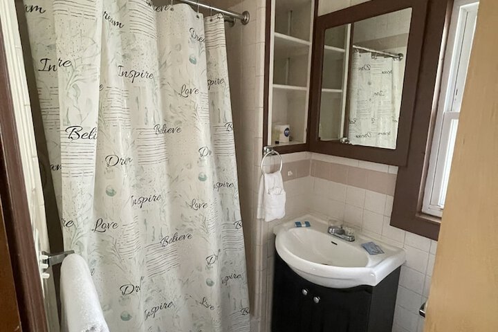 Room 16 of 56