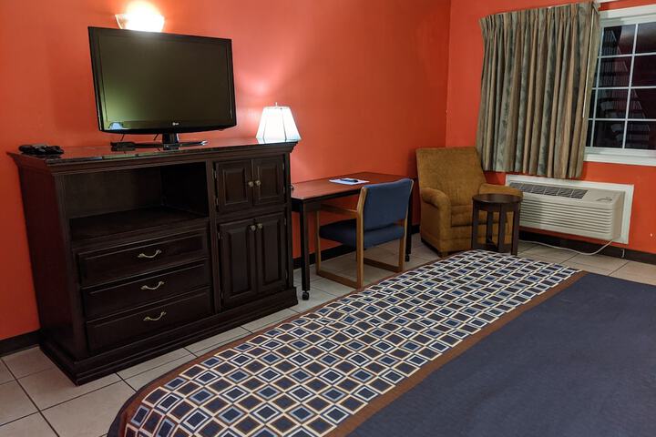 Room 15 of 17